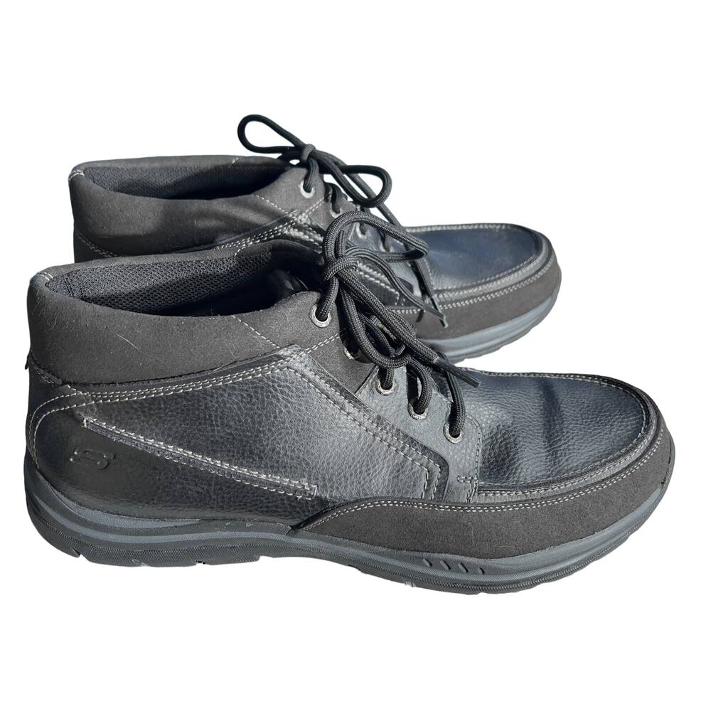 Skechers Boots Men 11.5 Relax Fit Memory Foam Leather Upper Lace Hiking Work